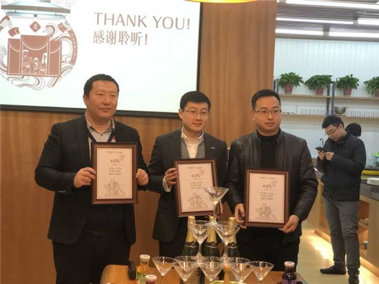 ��c=�۽z�Zſ�F������̫����@������¸߶�