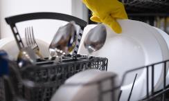 ���������ϡ�VS���������W����ϴ��C�Ј����ͻ�ƴ��H����ƿ�i��